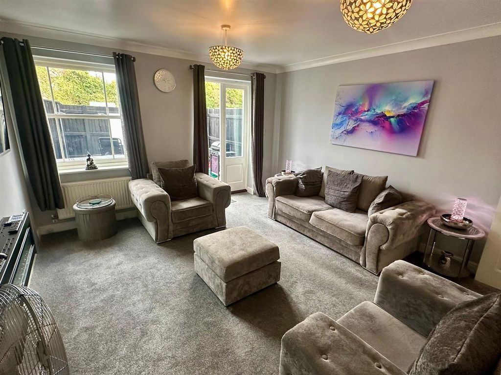 Property photo 2 of 15 Whatsapp Image 2025-10-01 At 10.04.34_50De1001.Jpg