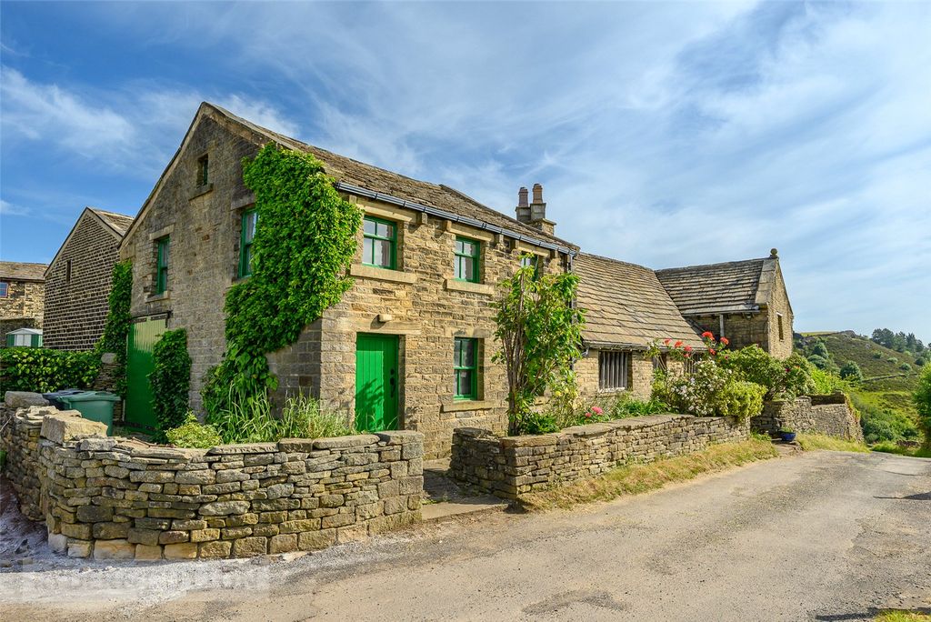 Property photo 2 of 47 The Old Hall