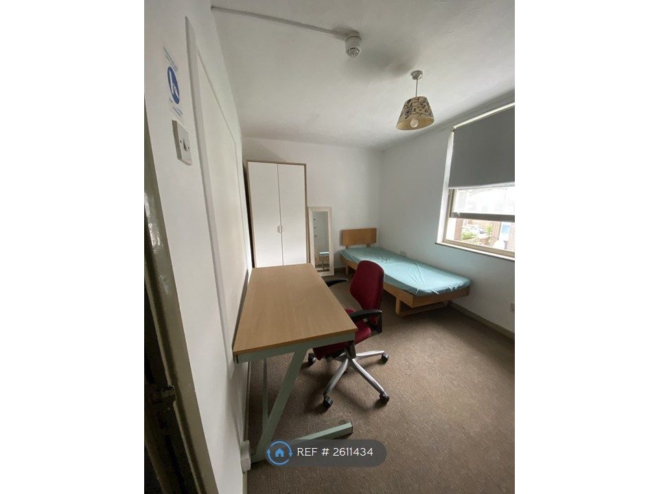 Property photo 3 of 8
