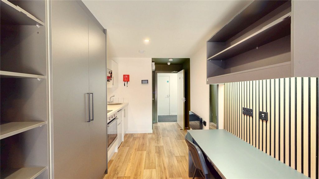 Property photo 3 of 4 Picture No. 18