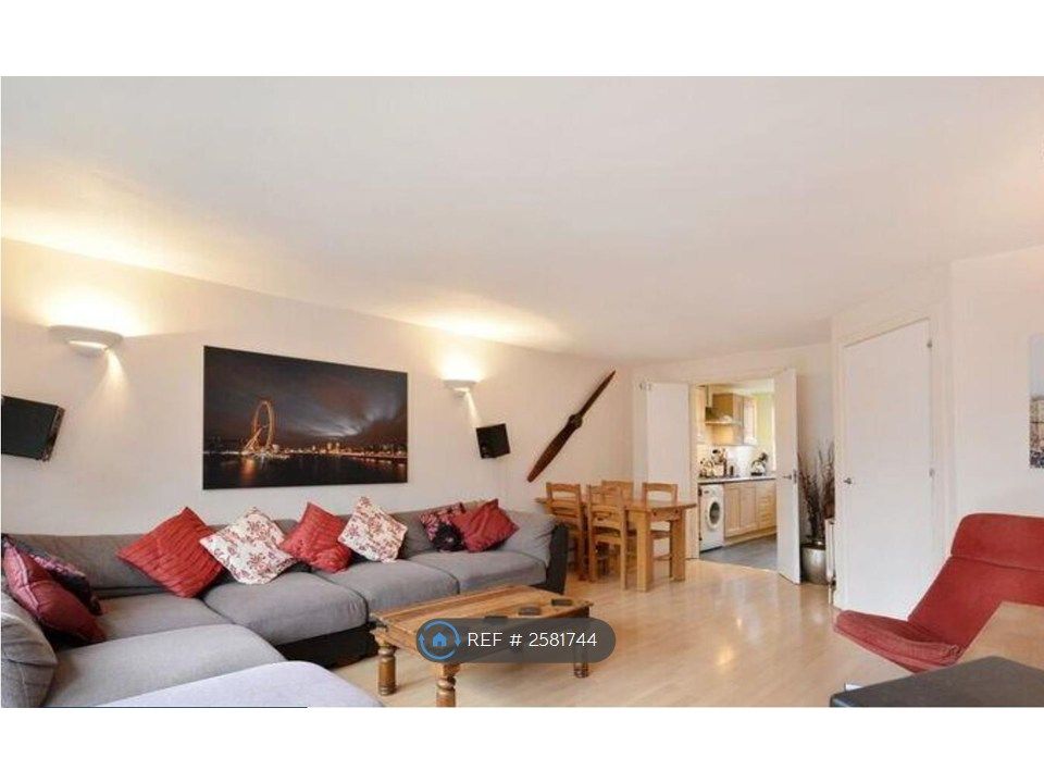 Property photo 2 of 9