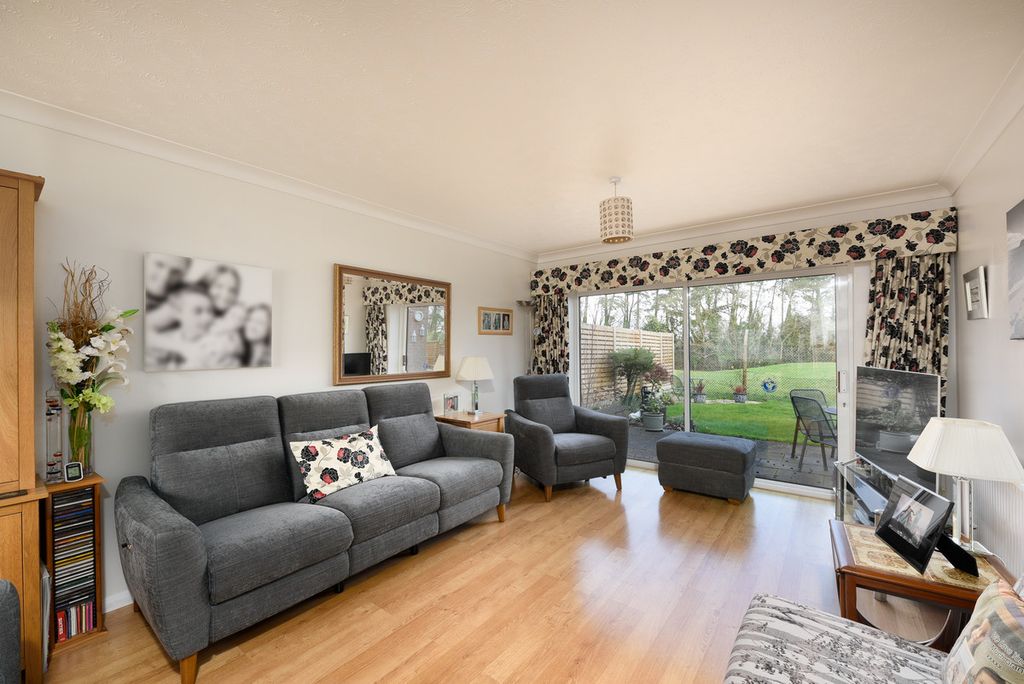 Property photo 2 of 19