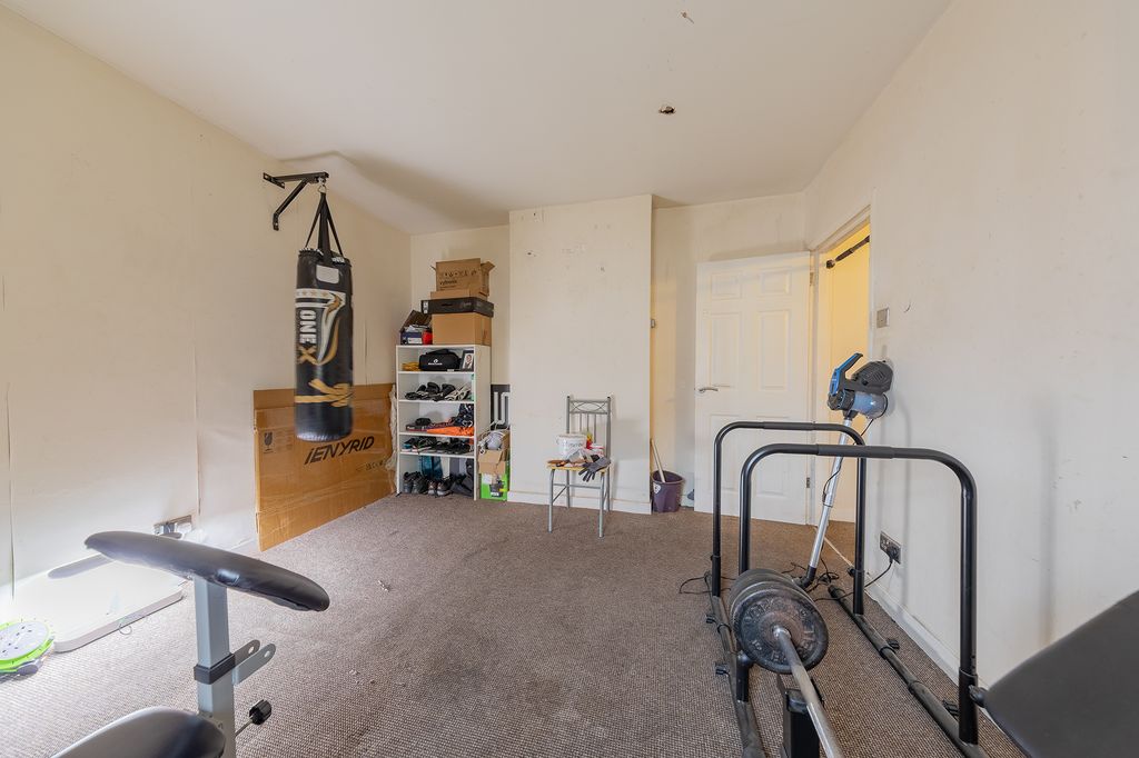 Property photo 3 of 22