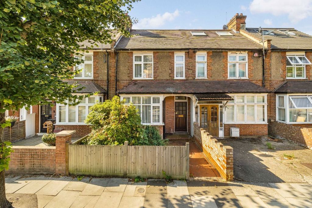 Property photo 1 of 8