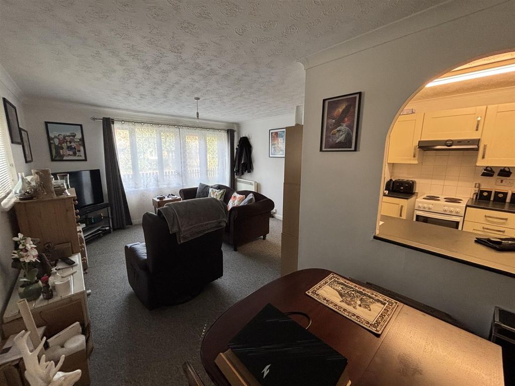 Property photo 1 of 7 Thumbnail_Img_2849.Jpg