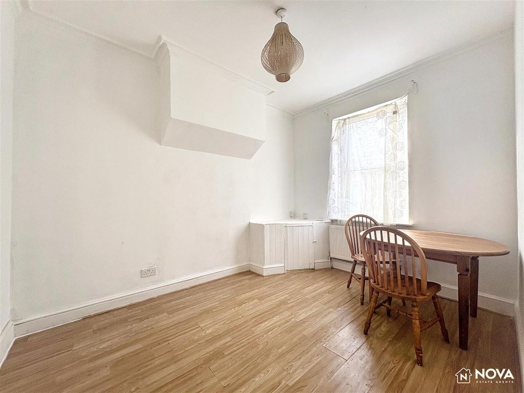 Property photo 2 of 16 Img_9727.Jpg