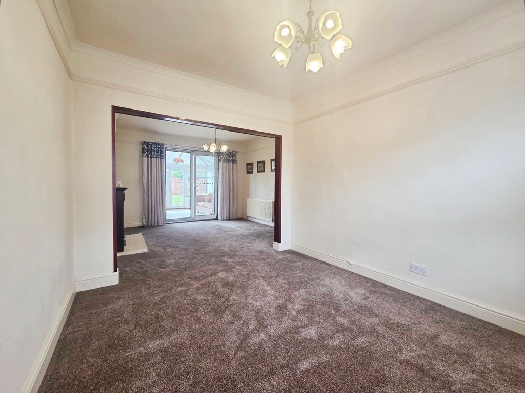 Property photo 2 of 22 9A9A1c3B-1000141842