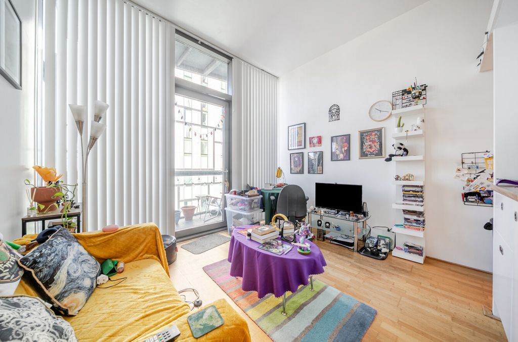 Property photo 3 of 14 1511573-3-6A969c3...