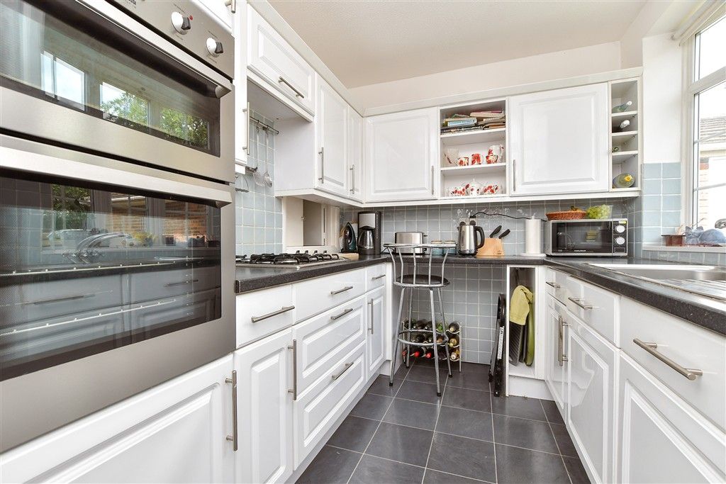 Property photo 1 of 14 Kitchen