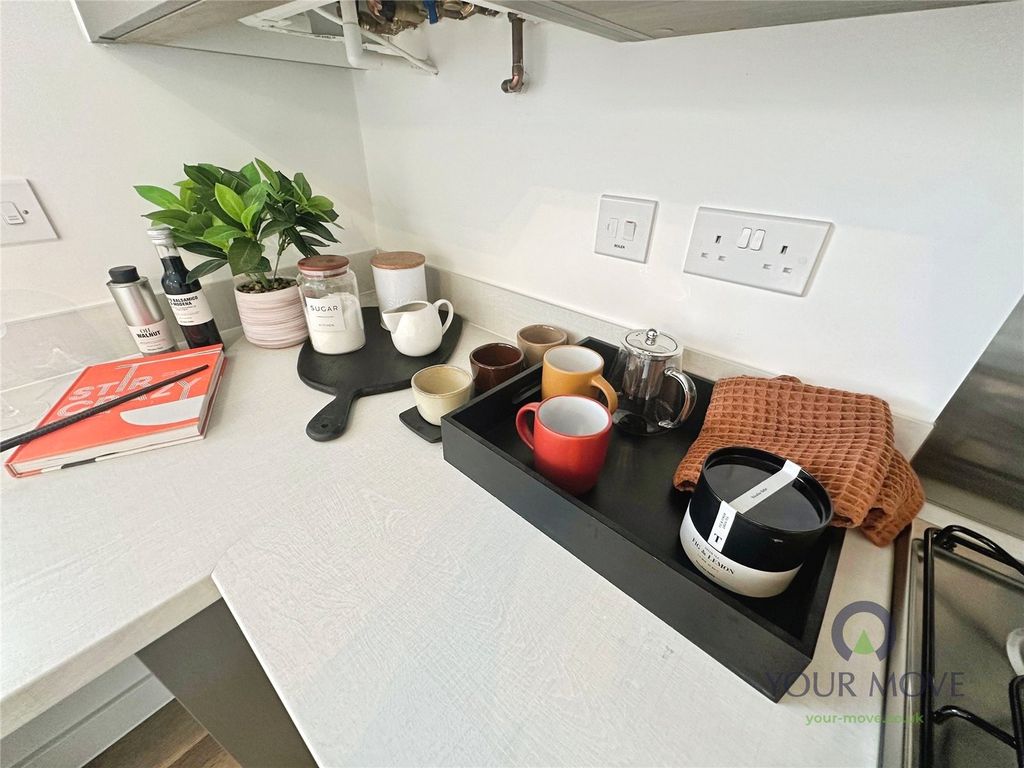 Property photo 3 of 22 Picture No. 01