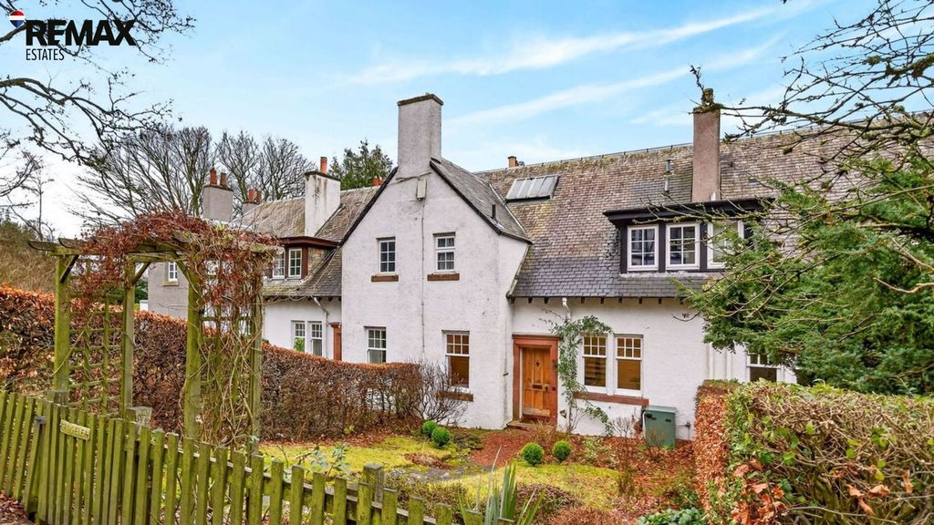 Property photo 1 of 44 Road View