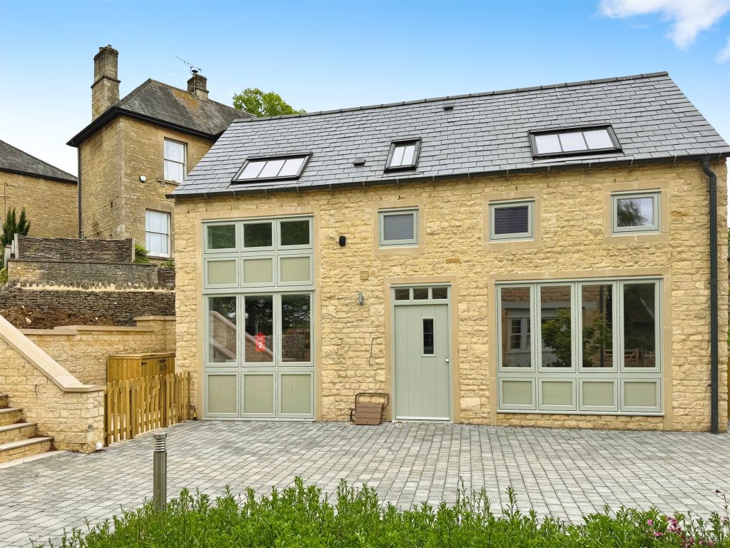 Property photo 1 of 13