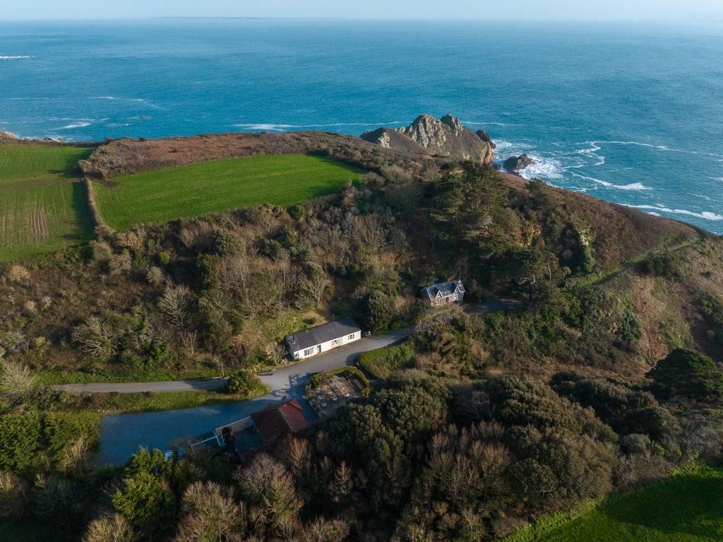 Property photo 1 of 20