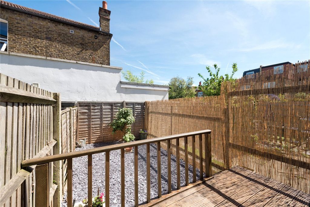 Property photo 2 of 10 Picture No. 06