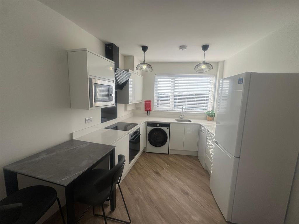 Property photo 1 of 11 4759.Jpg