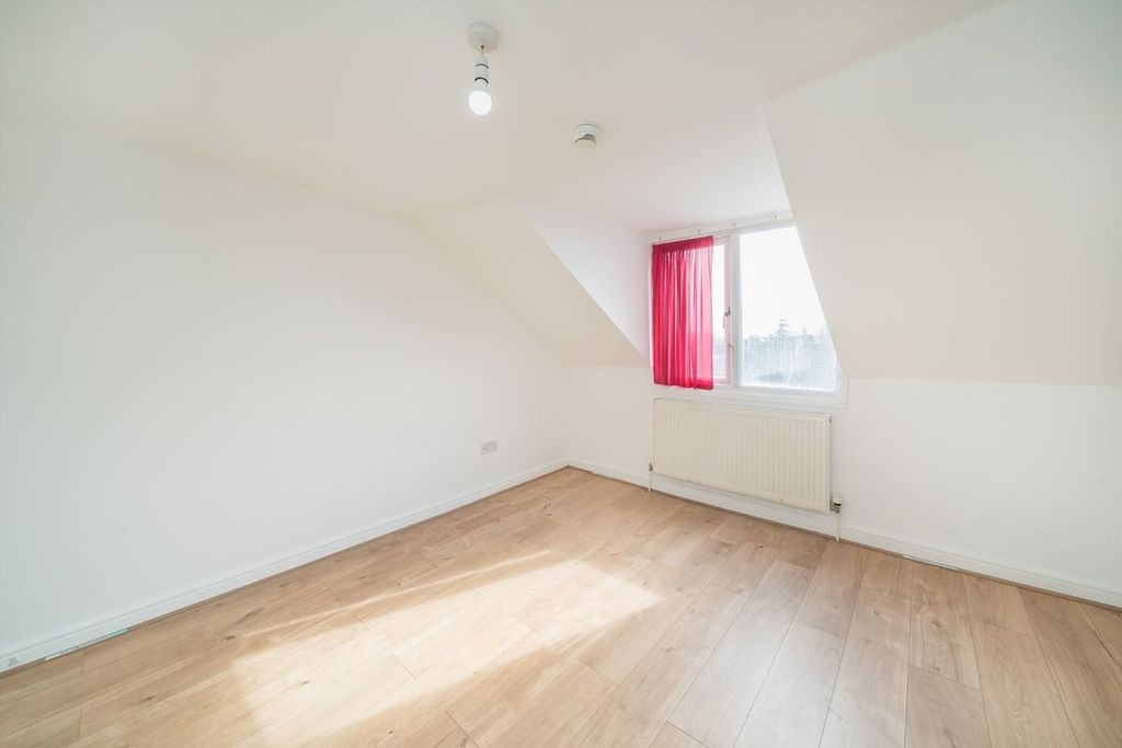 Property photo 2 of 3