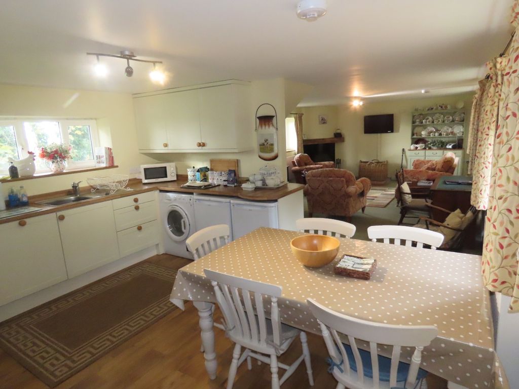 Property photo 3 of 37