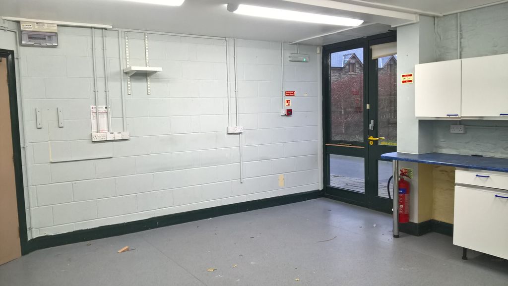 Property photo 3 of 4