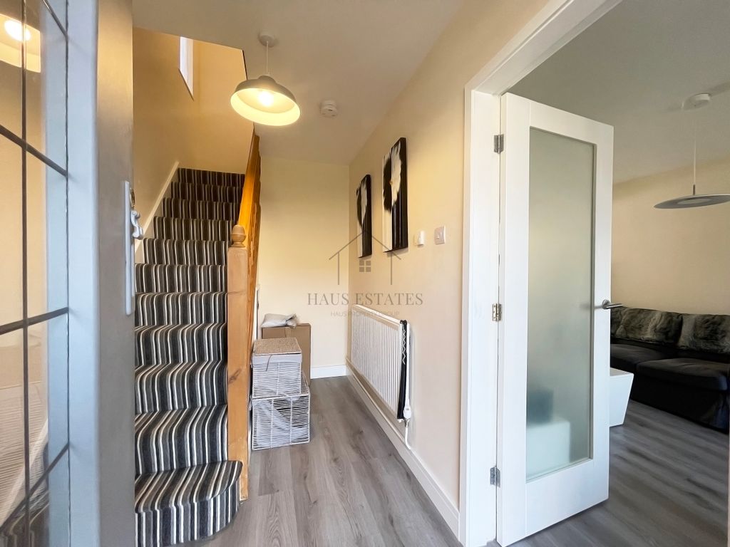 Property photo 3 of 15 Entrance