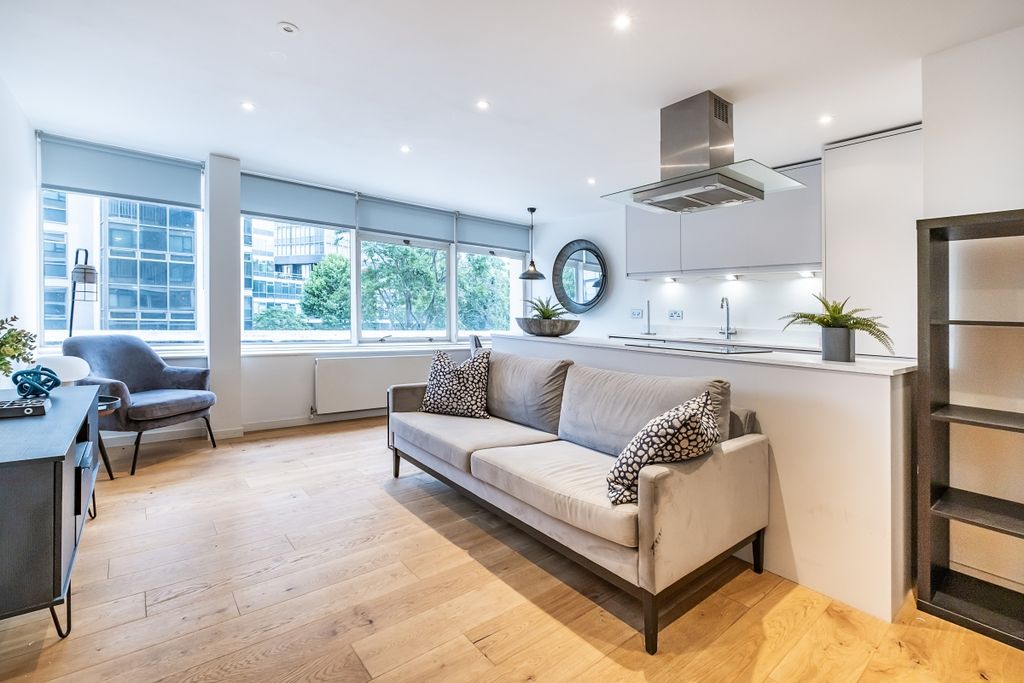 Property photo 1 of 12 Millbank-Court-01