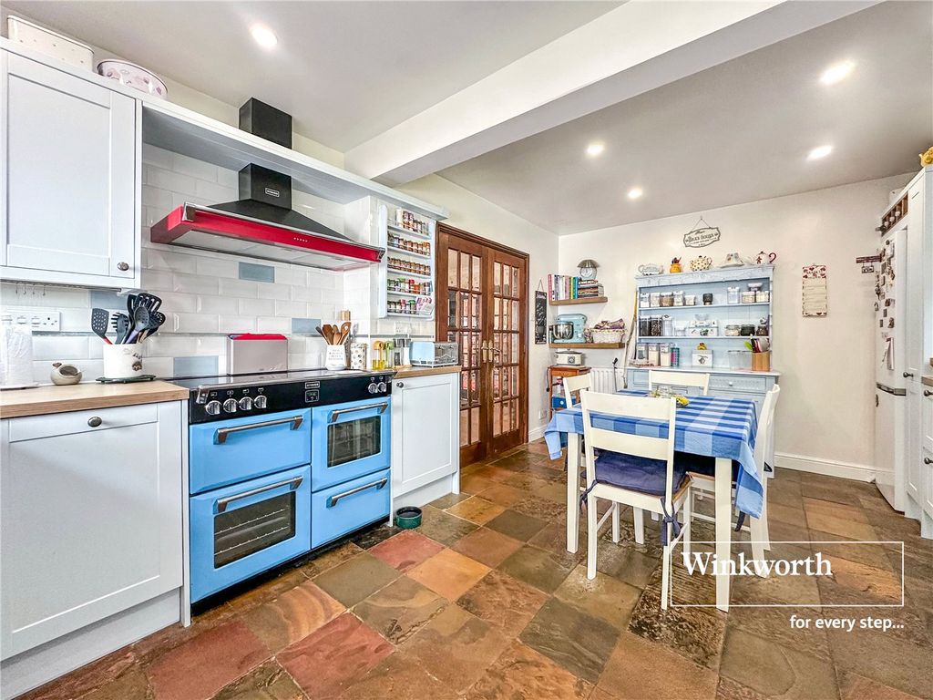 Property photo 3 of 20 Picture No. 10