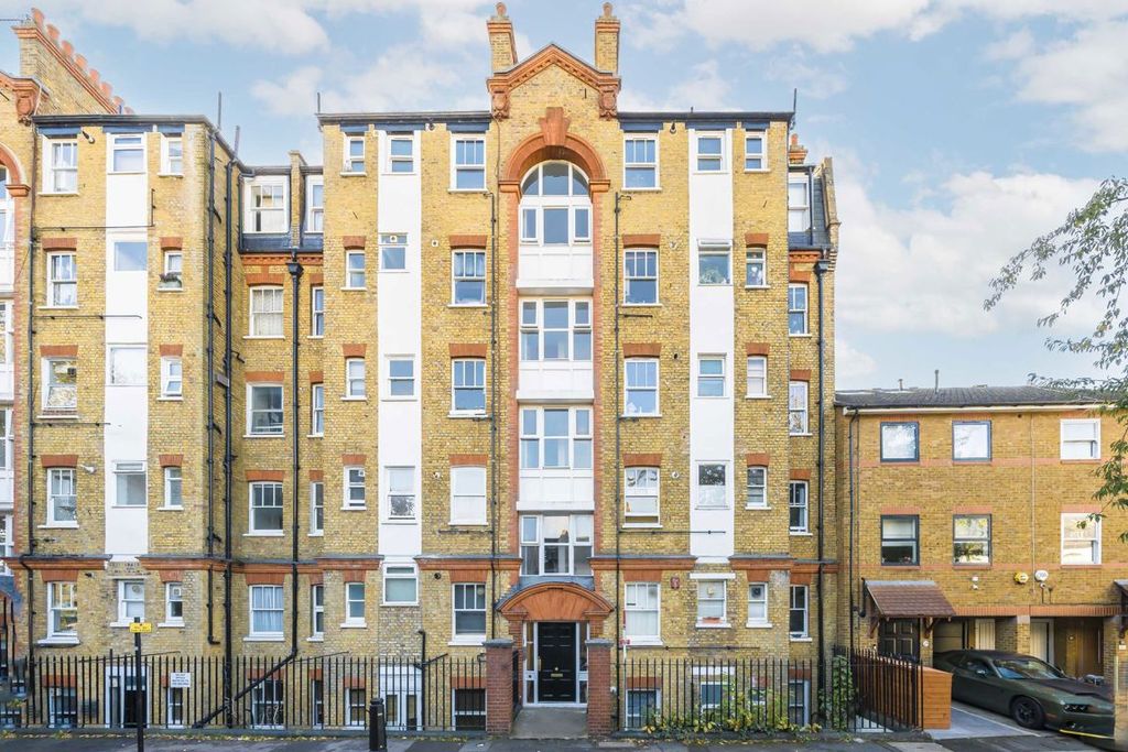 Property photo 1 of 6