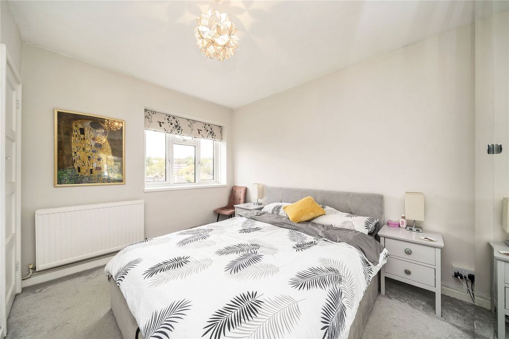 Property photo 3 of 5 Picture No. 04