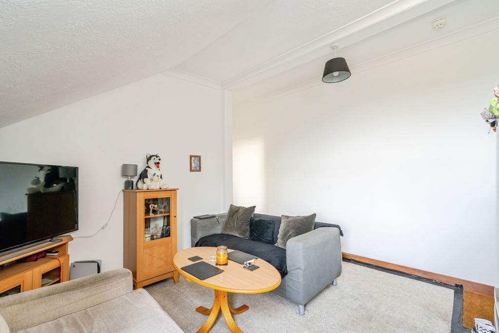 Property photo 3 of 13 Photo