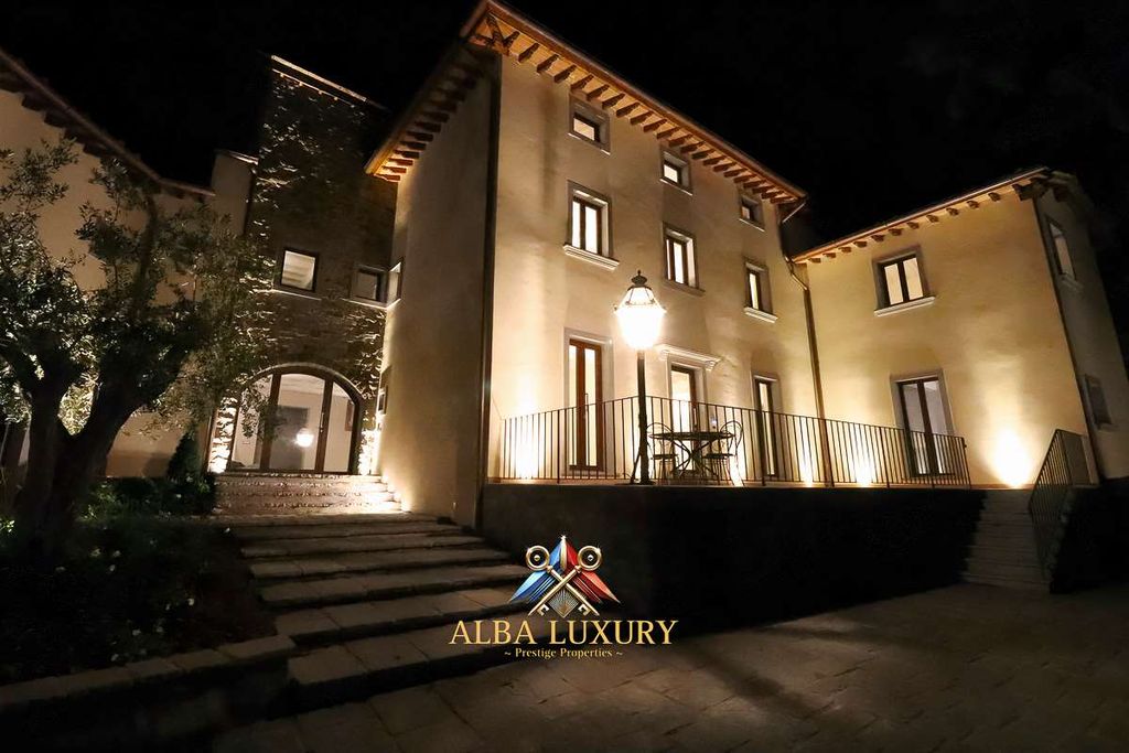 Property photo 2 of 28