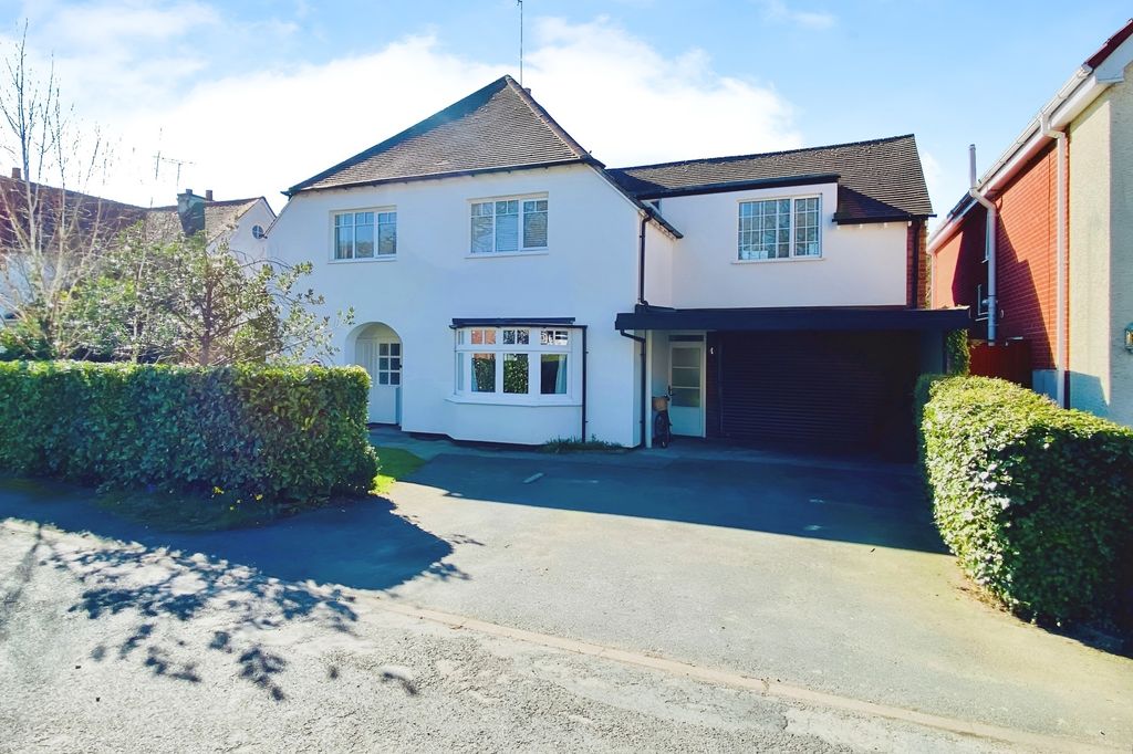 Property photo 1 of 36
