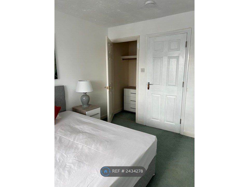 Property photo 3 of 10 Room4_3