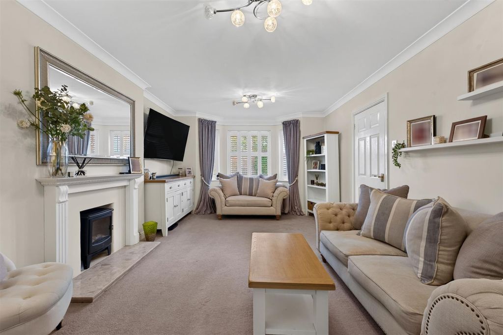 Property photo 2 of 16 139Bruneldriveweb_29.Jpg