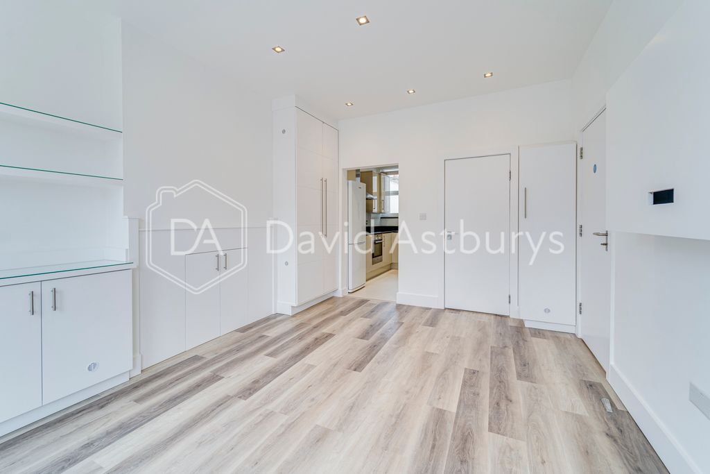 Property photo 3 of 9 Ndb03305_Enfused