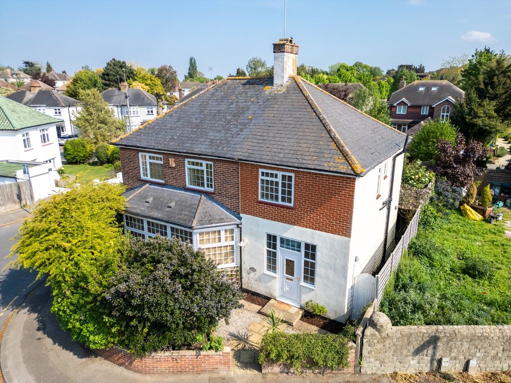 Property photo 1 of 33 5095491