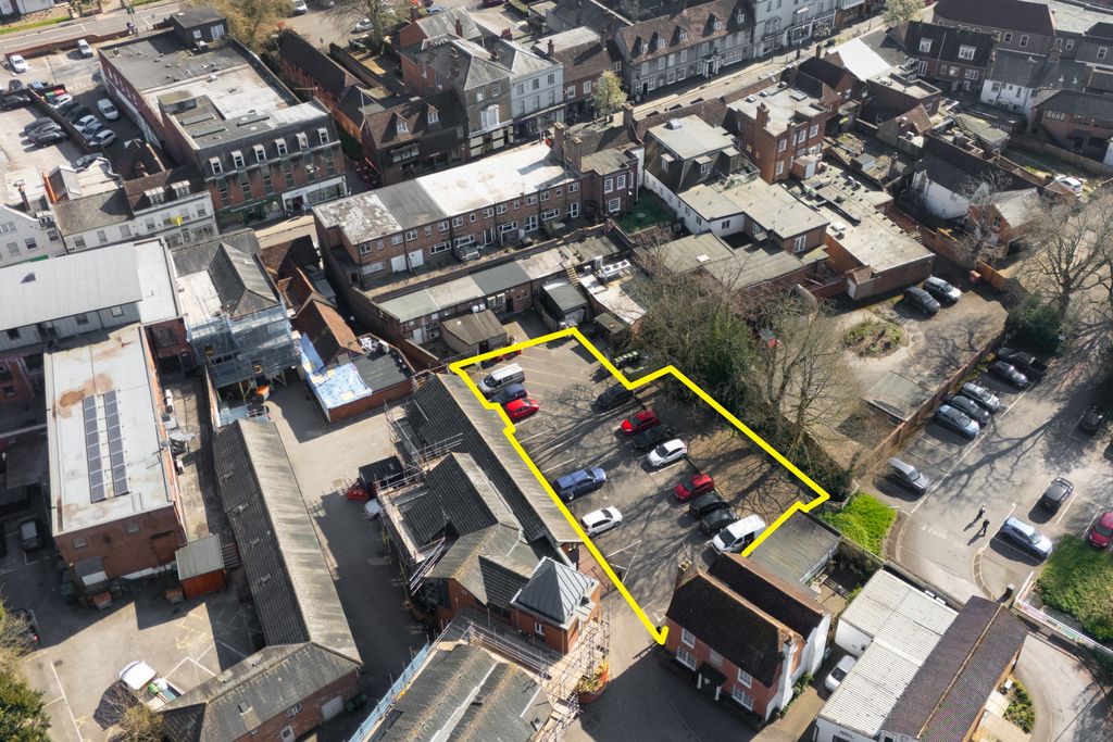 Property photo 1 of 7 Car Park, Bakers Alley, High Street, Alton, Hampshire, Gu34 1Bd