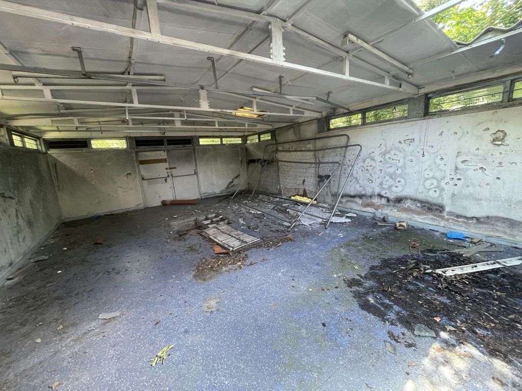 Property photo 3 of 12 Img_5443.Jpeg