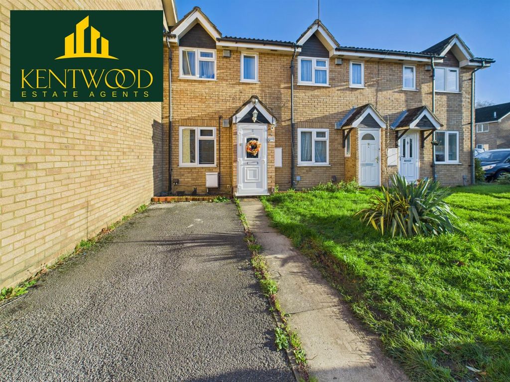 Property photo 1 of 12 Bader Gardens, Cippenham, Slough Â€” A Beautifully P