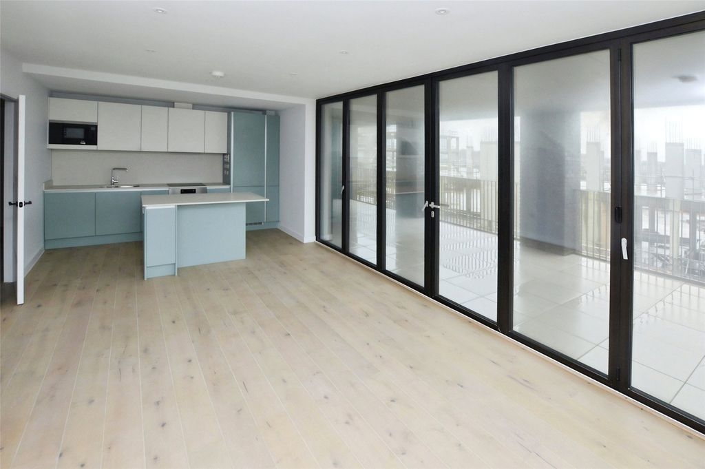 Property photo 3 of 7 Picture No. 02