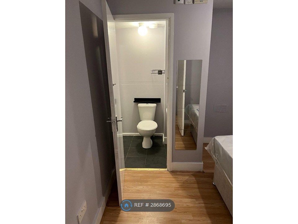 Property photo 3 of 5