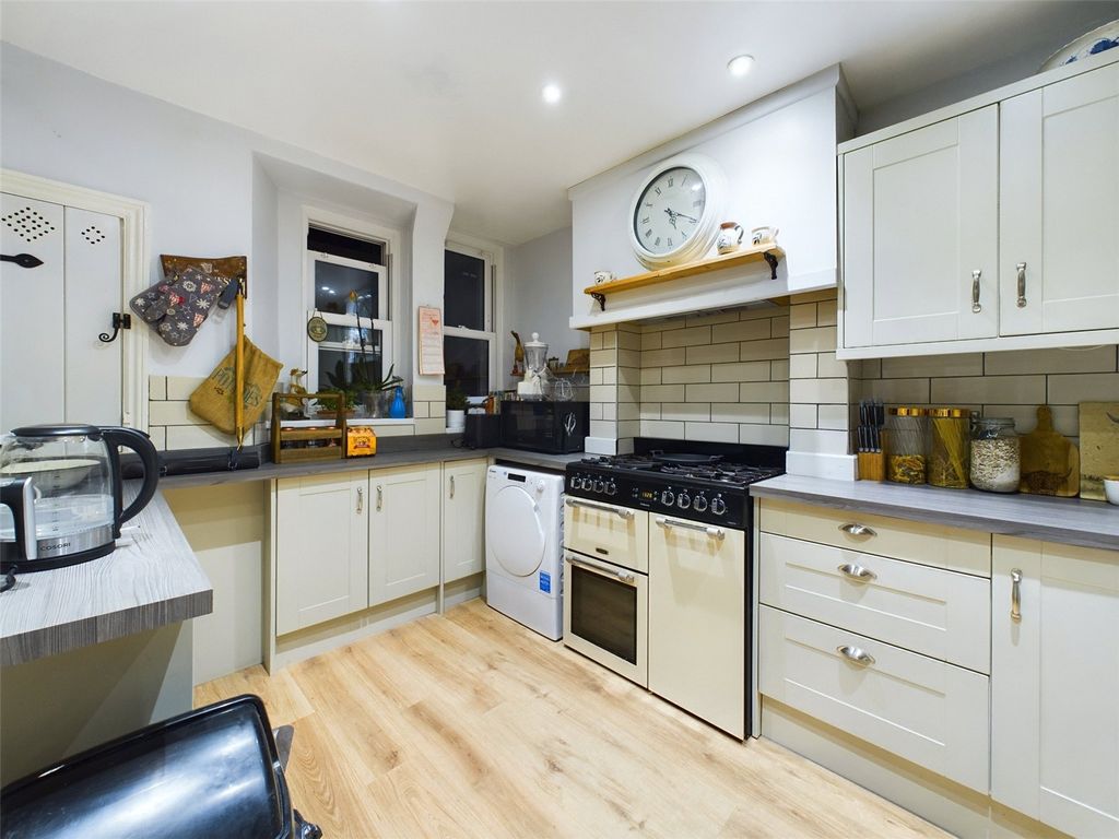 Property photo 3 of 12 Picture No. 19