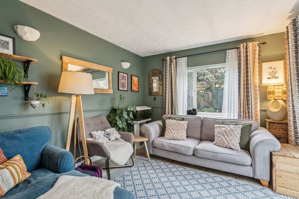 Property photo 2 of 21