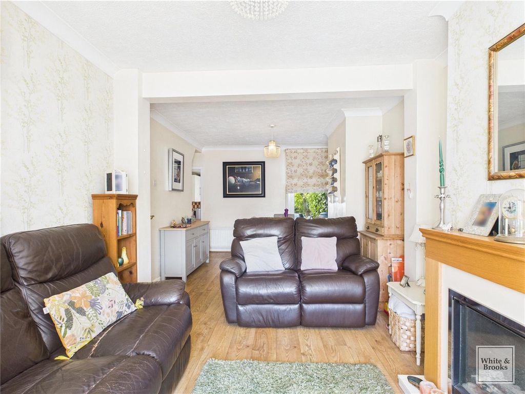Property photo 3 of 18 3.Jpg