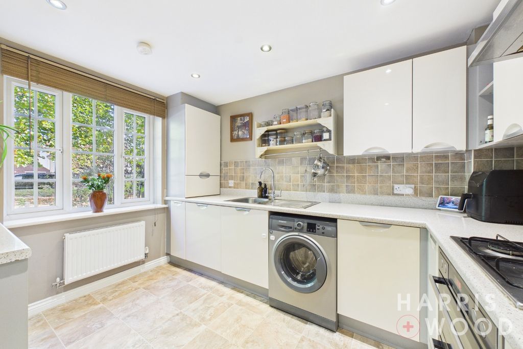 Property photo 2 of 28 5414082
