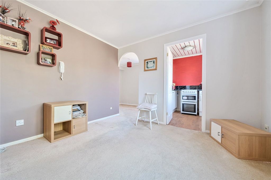 Property photo 3 of 11 Picture No. 12
