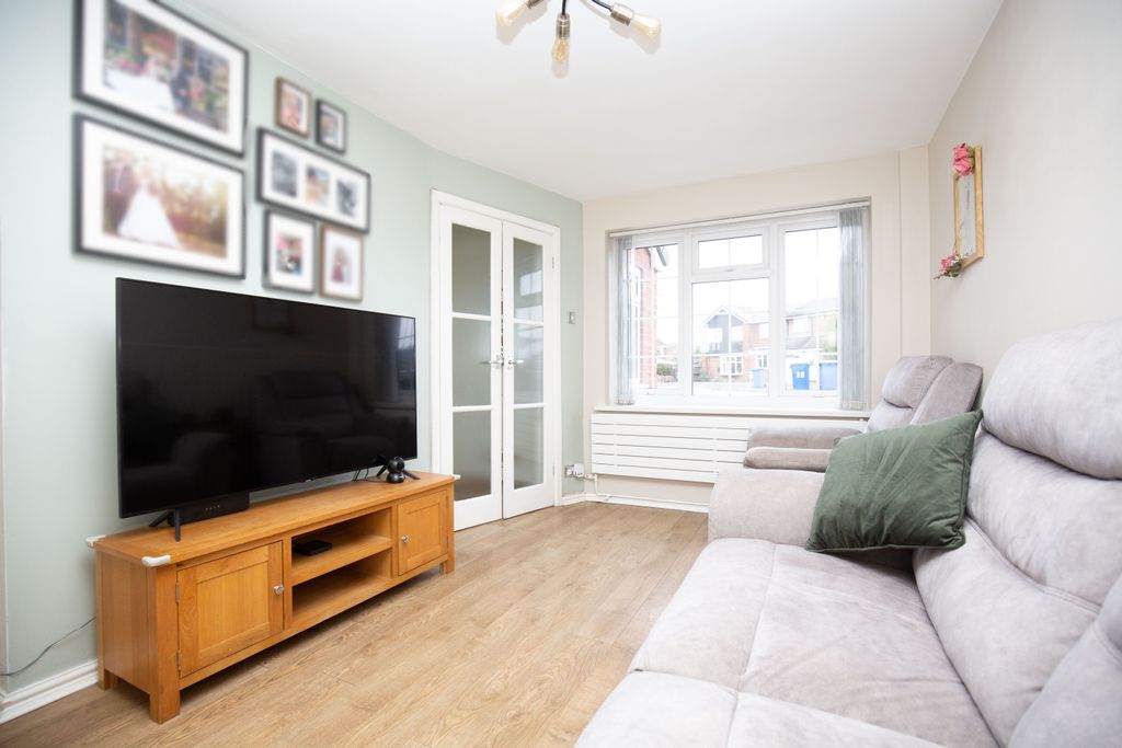 Property photo 3 of 19 B1