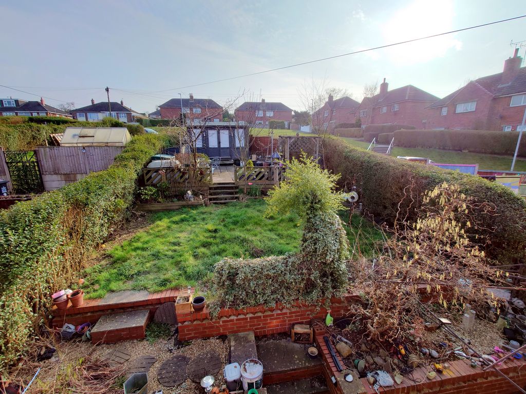 Property photo 2 of 32