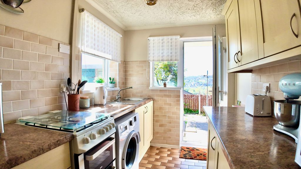 Property photo 3 of 24