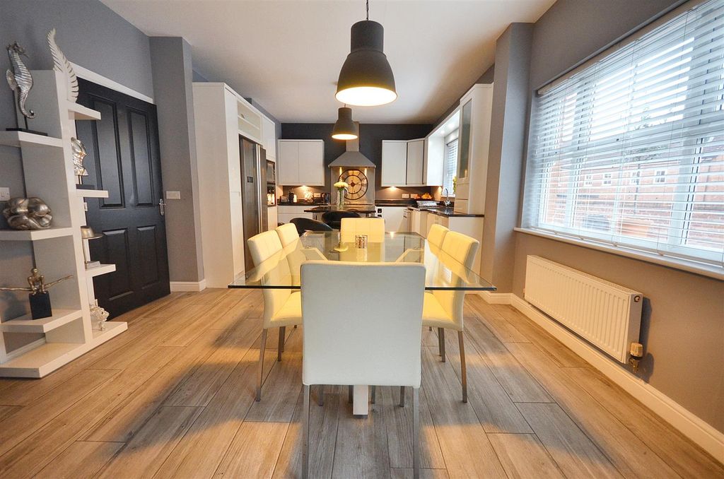 Property photo 3 of 27 Kitchen / Dining / Family Room