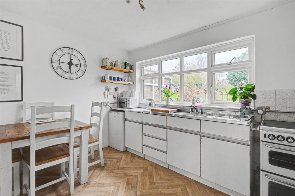 Property photo 3 of 25 Kitchen Diner