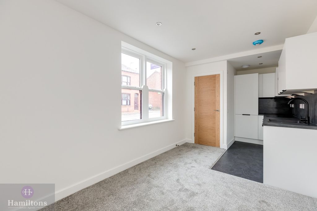 Property photo 3 of 10 Not Specified